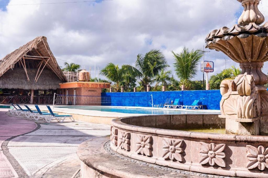 Отель Hacienda Ixtlan Косумель Экстерьер фото